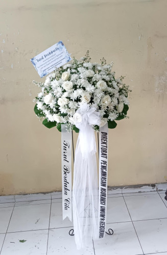 Standing Flower kotawaringintimur King Florist – Rangkaian Bunga Elegan untuk Berbagai Acara